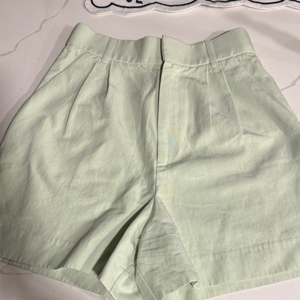 Zara Terez Mint Green High-Waist Pleated Women’s Shorts